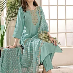 Anouk Women Ethnic Motifs Yoke Design Regular Thread Work Kurta with Trousers & With Dupatta-18