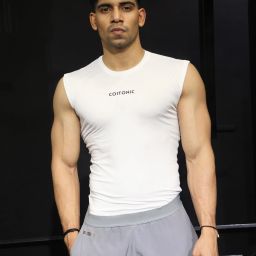 Solid Round Neck Sleeveless Compression Tank Breathable, Lightweight Gym Wear Men Vest-image-12