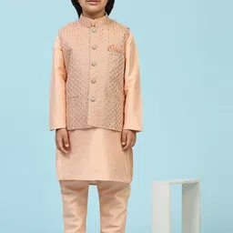 Pro-Ethic STYLE DEVELOPER Boys Mandarin Collar Regular Kurta with Pyjamas & Nehru jacket image 3