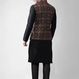 KISAH Men Mandarin Collar Straight Kurta & Trousers with Nehru Jacket Set image 5