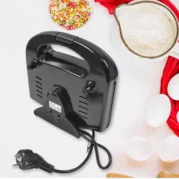 Maker Makes Sandwich Non-Stick Plates Easy to Use123 Toast-8