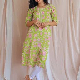 Libas Women Floral Printed Gotta Patti Floral Kurta-image-86