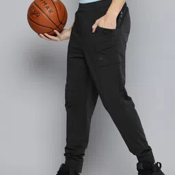 Puma Men Winning Shot Tech Basketball dryCELL Relaxed Fit Joggers-image-39