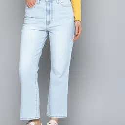 Levis Women Pure Cotton Ribcage Bootcut High-Rise Cropped Light Fade Jeans-picture-23