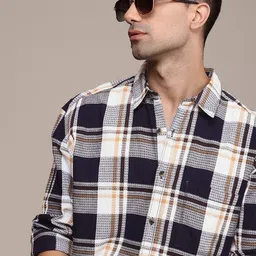 Roadster Self Design Checkered Relaxed Fit Casual Shirt-image-4