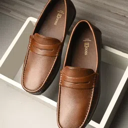 Egoss Men Textured Square Toe Leather Penny Loafers-picture-16