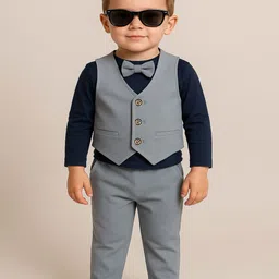 Ninas Boys Self Design 3-Piece Suit With Bow Tie-picture-1