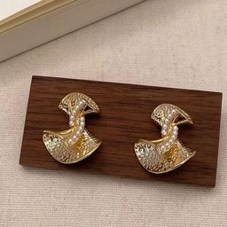 Just Lil Things Beaded Contemporary Studs Earrings-17