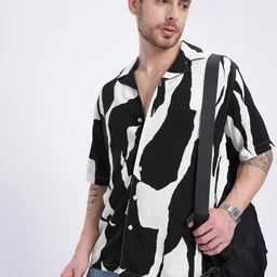glitchez Escape Essentials Printed Relaxed Fit Shirt-image-11