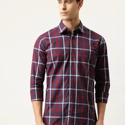 Campus Sutra Men Maroon & Navy Blue Regular Fit Checked Casual Shirt-picture-25