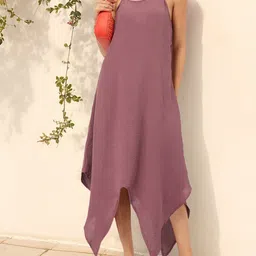 DressBerry Dainty Delights Crinkled A-Line Midi Dress-picture-14