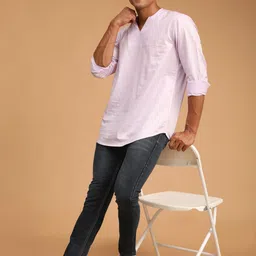 SHVAAS by VASTRAMAY Notched Neck Pastels Cotton Sustainable Kurta-image-51