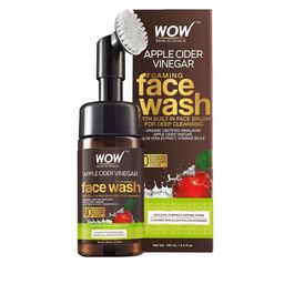 WOW SKIN SCIENCE Set of Shampoo & Face Wash with Built-In Brush image 4