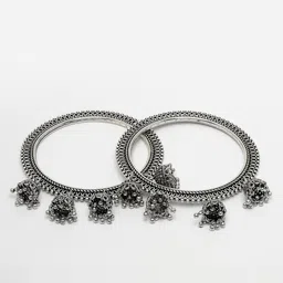 Anouk Women Set of 2 Silver-Toned German Silver Oxidised Bangles image 5