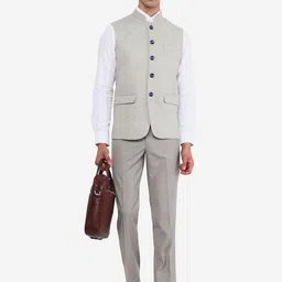 JB STUDIO Men Beige Solid  Regular Fit Bandhgala Jacket image 4