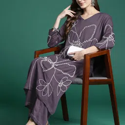 Indo Era Floral Embroidered Regular Thread Work Kurta with Palazzos-18