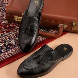 House of Pataudi Men Black Textured Handcrafted Mules-picture-33