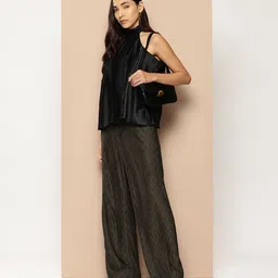 Chemistry Solid Accordion Pleats Top-picture-36