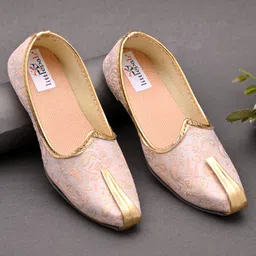 Little Palz Paisley Embroidered Mojaris - Peach-picture-39
