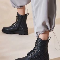 Peach Flores Women's Willow Black Derby Boots-image-39