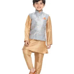 VASTRAMAY Kids Grey Self Pattern Kurta Set-image-40