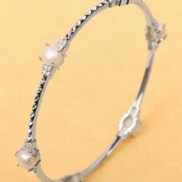Mia by Tanishq Heavenly Pearl Silver Bangle for Women-image-24