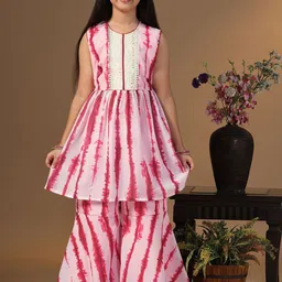 FASHION DREAM Girls Dyed Regular Kurta with Sharara-image-40