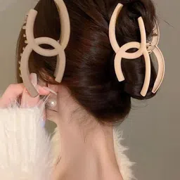 Radhya Accessories Women Set of 2 Claw Clip-image-35