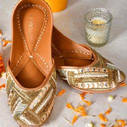 Jutti Crafts Women Embellished Mojaris-image-55