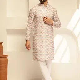 SOJANYA Men Printed Regular Kurta with Pyjamas-4