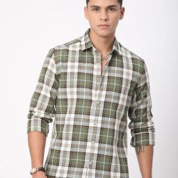 VASTRADO Core Fashion Green Regular Fit Checks Shirt-66