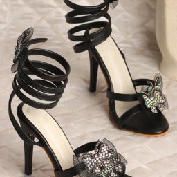 TRYME Women's Black Gladiators-image-1