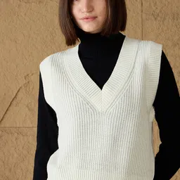 SASSAFRAS Women Crop Sweater Vest-image-53