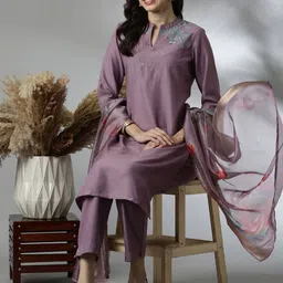 Anouk Floral Embroidered Mandarin Collar Straight Kurta with Trousers & Dupatta-picture-34
