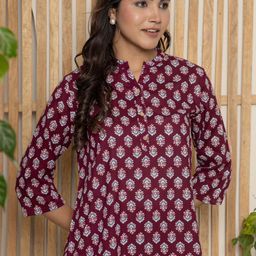 Samhitas Floral Printed Mandarin Collar Cotton Straight Kurta-image-69