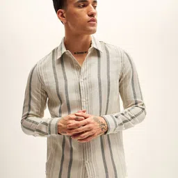 THE BEAR HOUSE Men Slim Fit Striped Casual Shirt-image-53