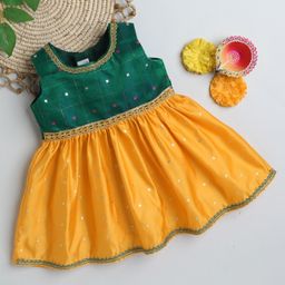 Many frocks & Sleeveless Square Foil Printed Lace Embellished Ethnic Dress - Yellow & Green-image-96