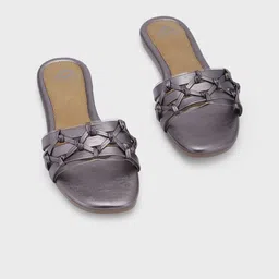 Sole To Soul Women Textured Open Toe Flats-image-5