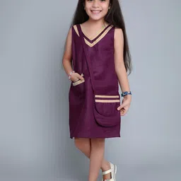 Pink Chick Girls V-Neck Sleeveless Cotton Shift Dress With Matching Sling & Bow Clip-image-130