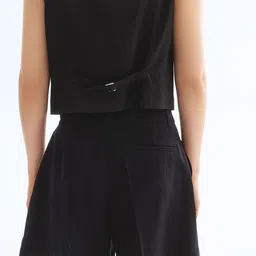 H&M Tailored Shorts image 2
