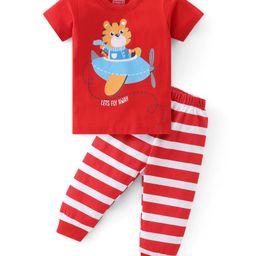Babyhug Cotton Knit Half Sleeves Night Suit With Kitty Print - Red-image-52
