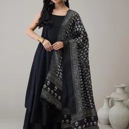 InWeave Women Kurta With Dupatta-13