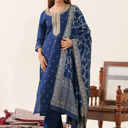 House of Pataudi Floral Embroidered Chanderi Silk Straight Kurta With Trousers & Dupatta-picture-23
