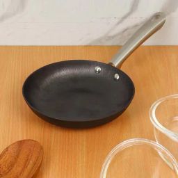 Femora Black Cast Iron Non Toxic And Coating Free Cookware - Set of 2-image-35