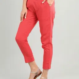 Aurelia Red Regular Fit Trousers image 3
