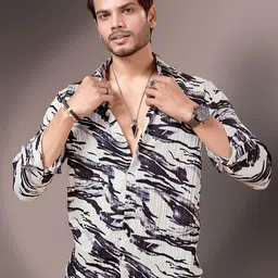 MARMIC FAB Classic Abstract Printed Spread Collar Slim Fit Shirt-image-31