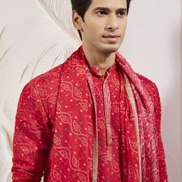 VASTRAMAY Men Bandhani Embroidered Regular Sequinned Kurta with Trousers & With Dupatta image 2