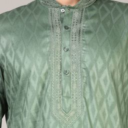V-Mart Men Printed Regular Kurta with Pyjamas image 5