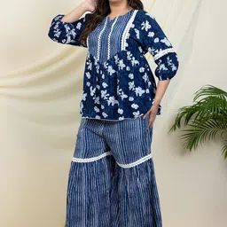 DEEBACO Printed Peplum Top With Sharara Co-Ords image 4
