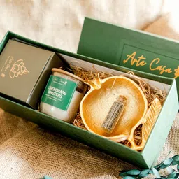 ArteCasa 4-Pcs Green & White Mothers Day Hamper-16
